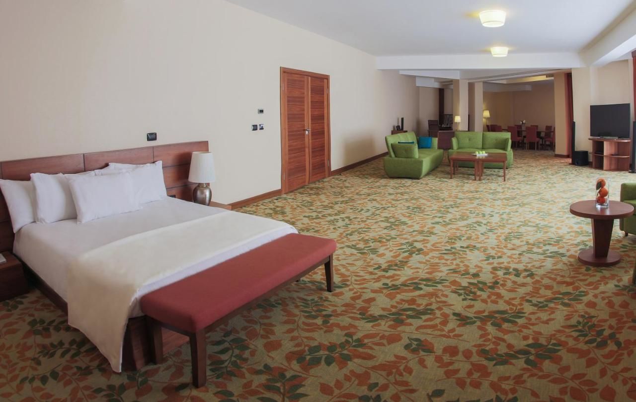 Отель El Resort Hotel Гах-24