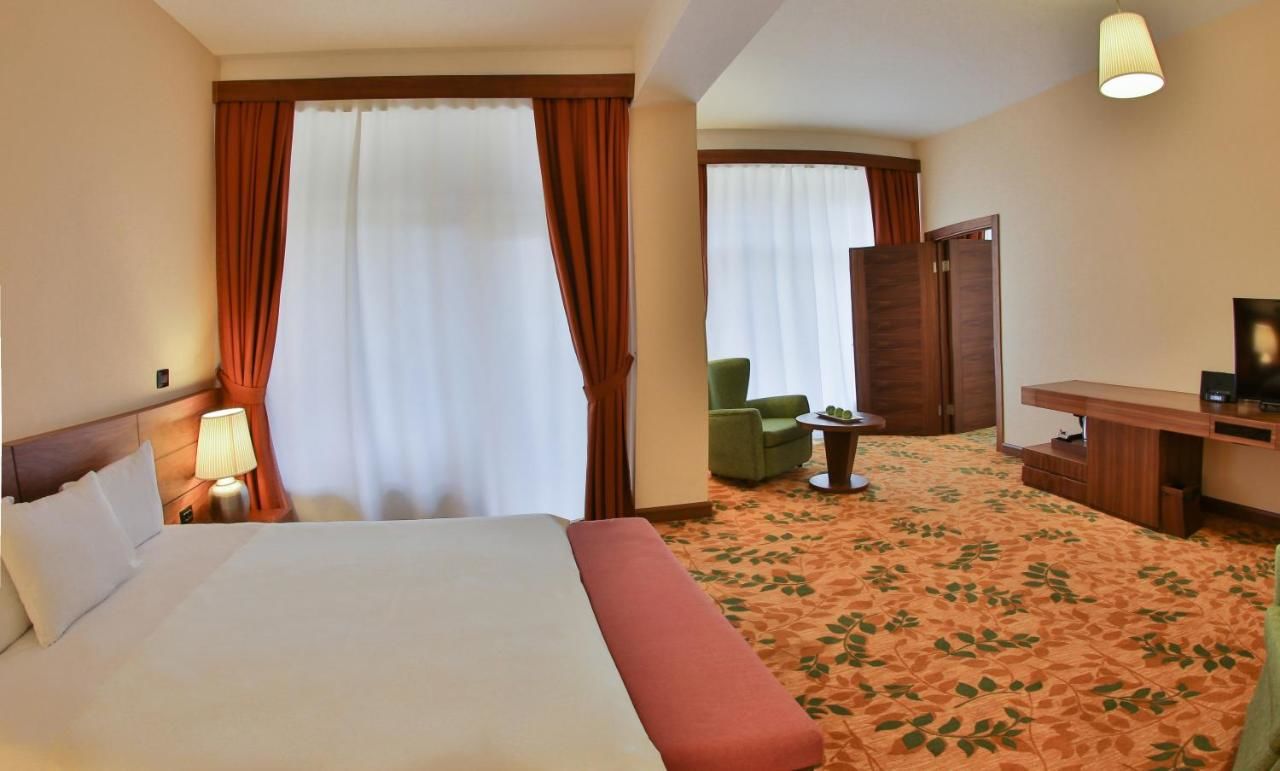 Отель El Resort Hotel Гах-30