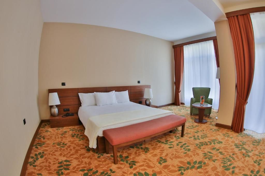 Отель El Resort Hotel Гах-50