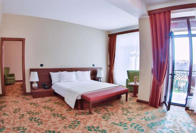 Отель El Resort Hotel Гах-19