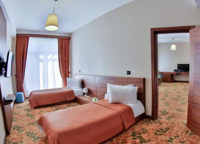 Отель El Resort Hotel Гах-20