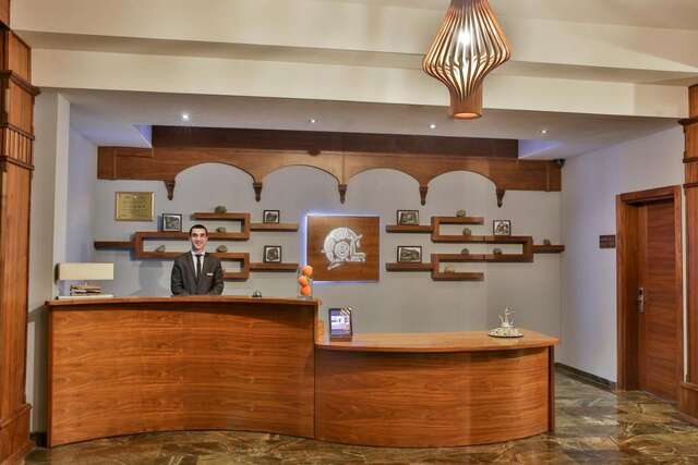 Отель El Resort Hotel Гах-32